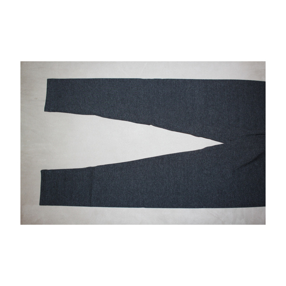 Victoria's Secret PINK Rainbow Bling Yoga Legging - Picture 6 of 6